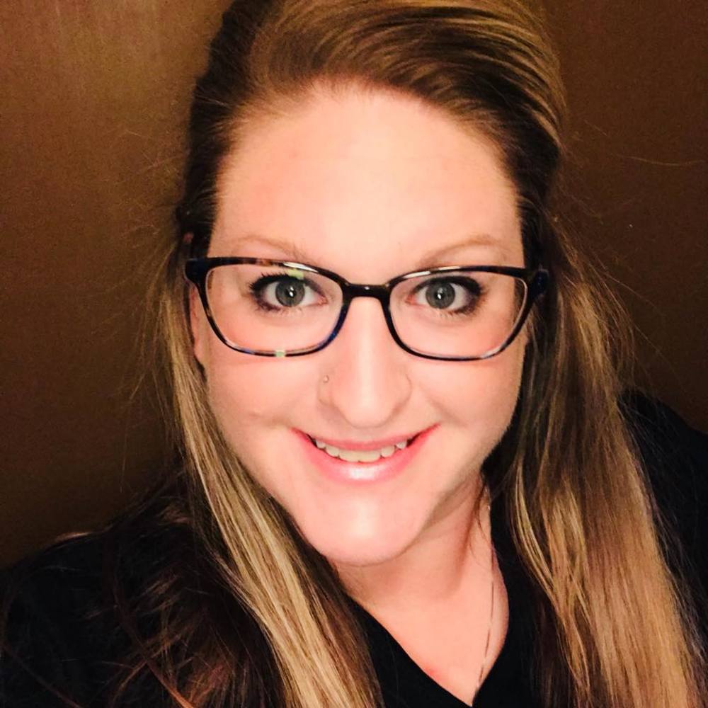 Meet your Posher, Alissa